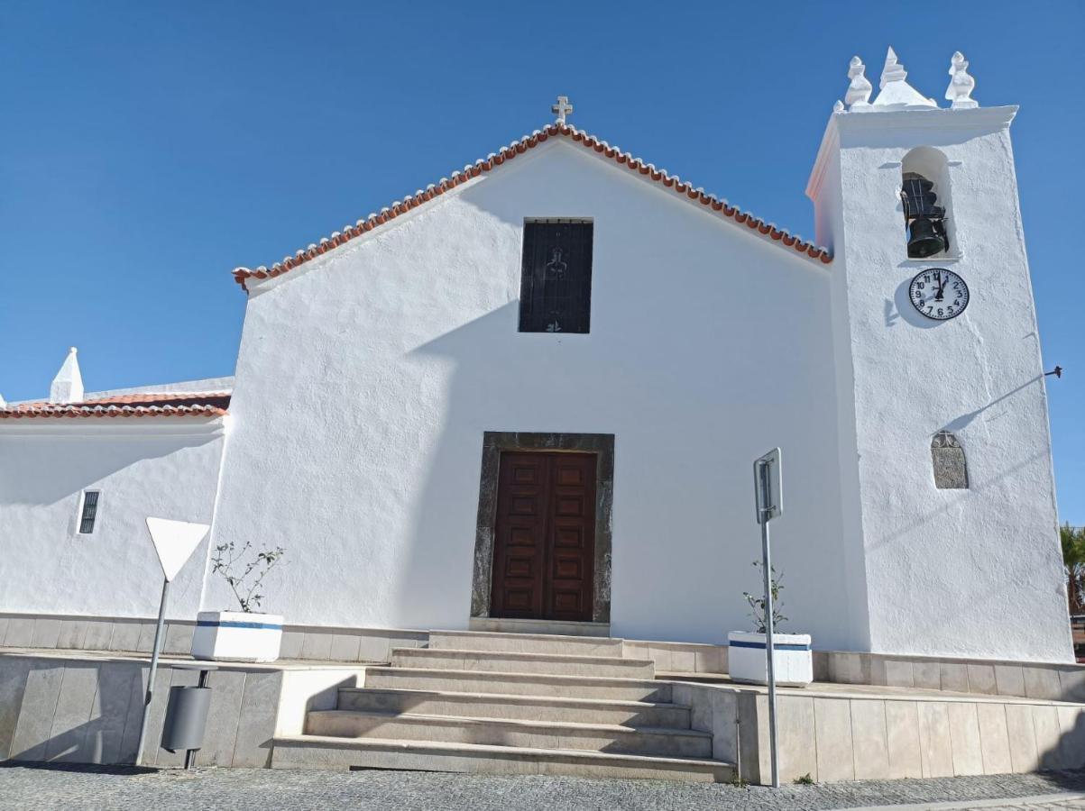 Casa Ponto De Encontro Vila Almodôvar Exterior foto